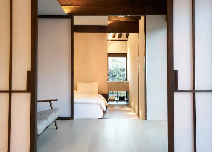 Nostalgia Hanok Hotel 5*