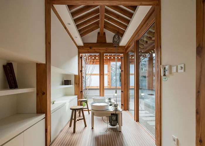 Nostalgia Hanok 5*